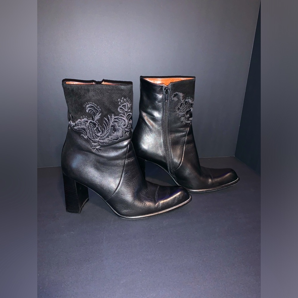 Angela Falconi, Black Boots, with beautiful velvet design. Italian leather boots